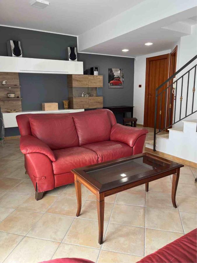 Villa Rosy'S House à Patti Extérieur photo